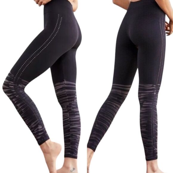 Free People Movement Washed Barely There Black Tie Dye Leggings Sz XS/S NWOT - Picture 14 of 16